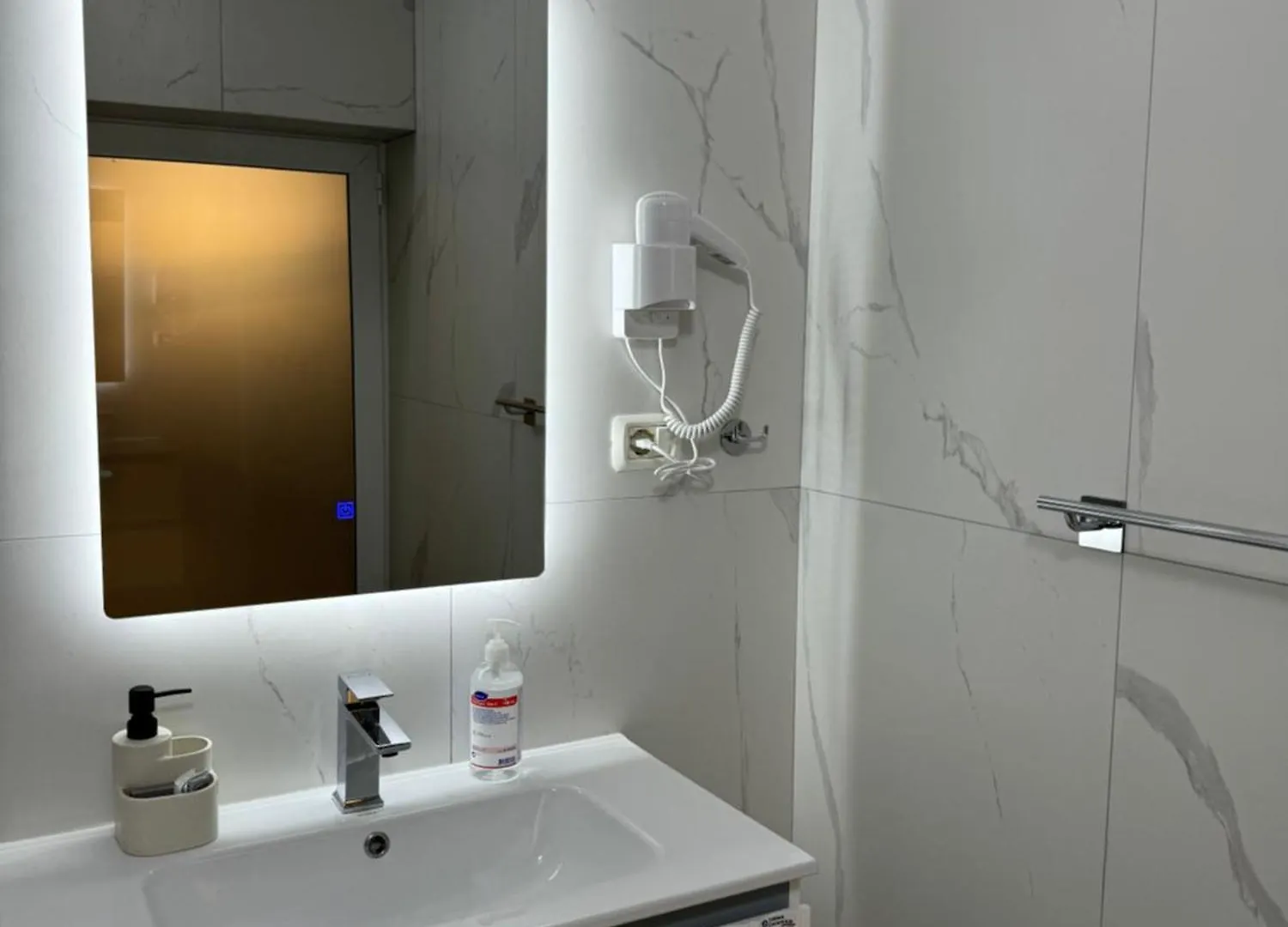 Pensionat Angel'S Studio Apartments Tirana