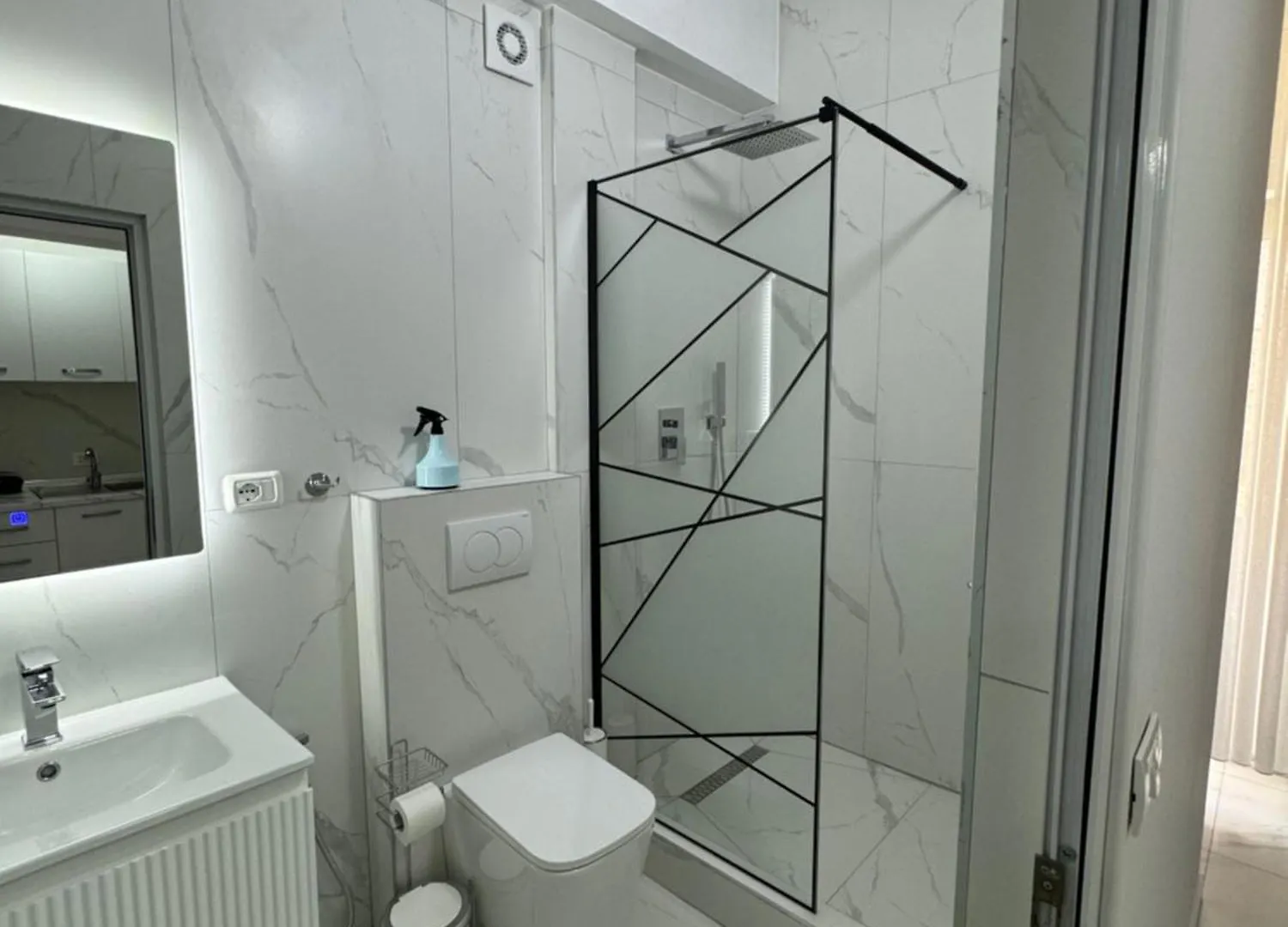 Angel'S Studio Apartments Tirana 0*,