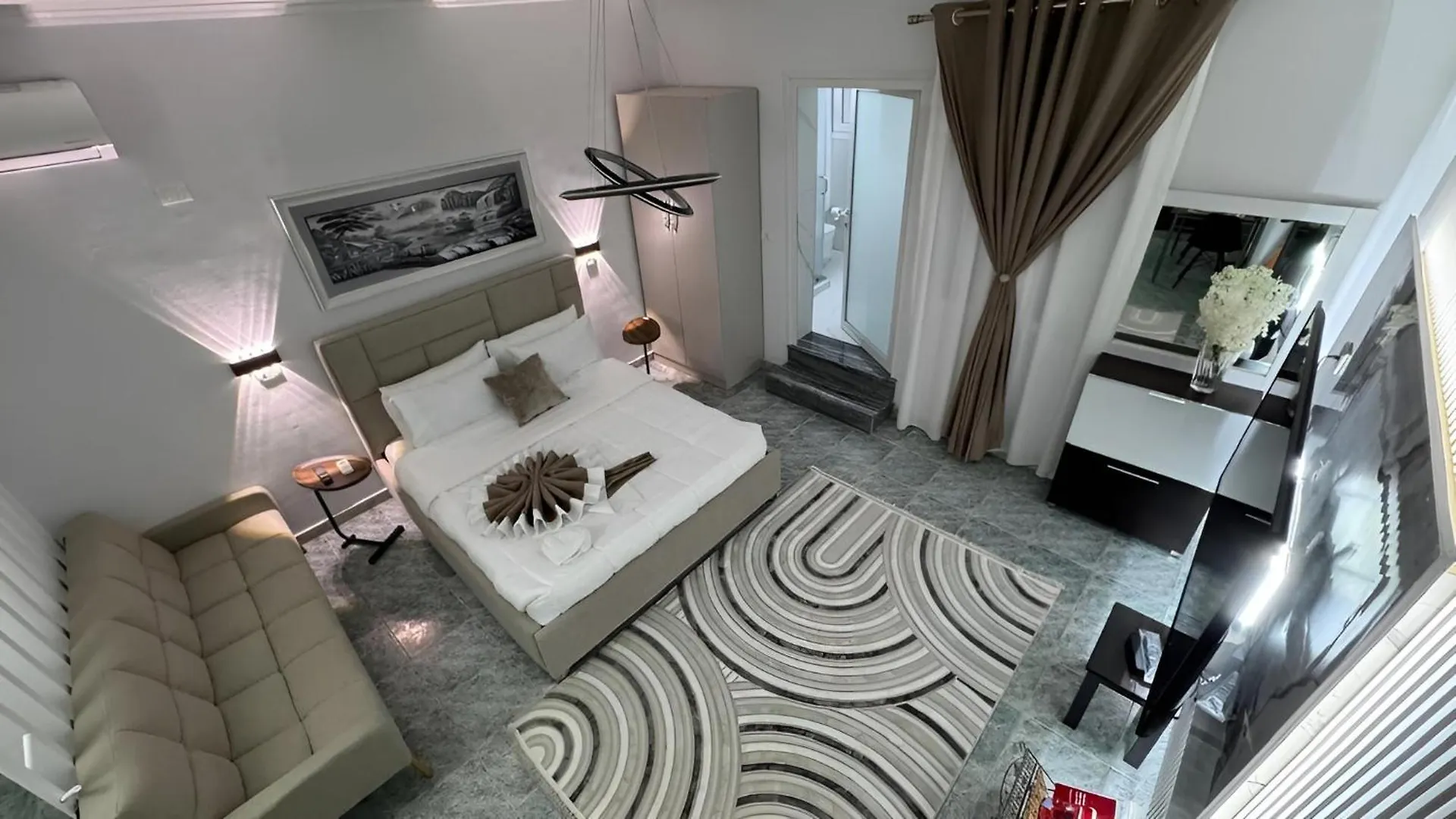 Angel'S Studio Apartments Tirana 0*,